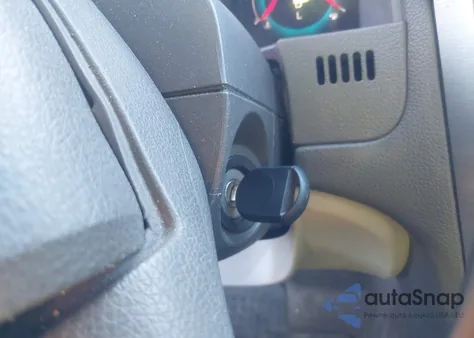 2010 Ford Fusion S z USA, uszkodzony, nr VIN 3FAHP0GA6AR134774